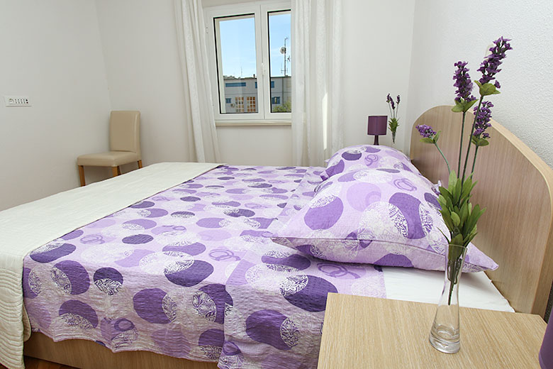 Apartments City, Makarska - bedroom