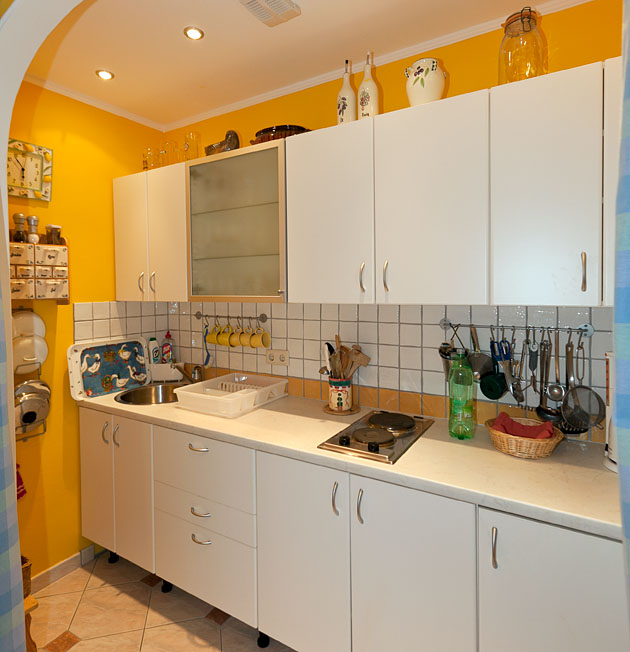 Apartments Columba, Makarska - kitchen