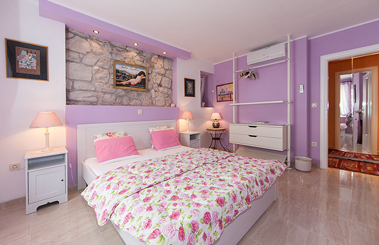 Apartments Columba, Makarska - bedroom