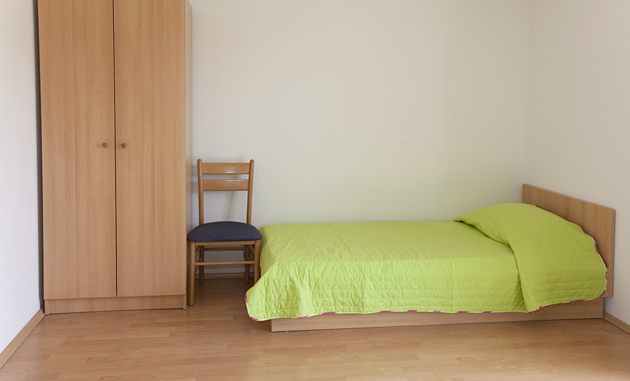 third bed in bedroom - dritte Bett in Schlafzimmer