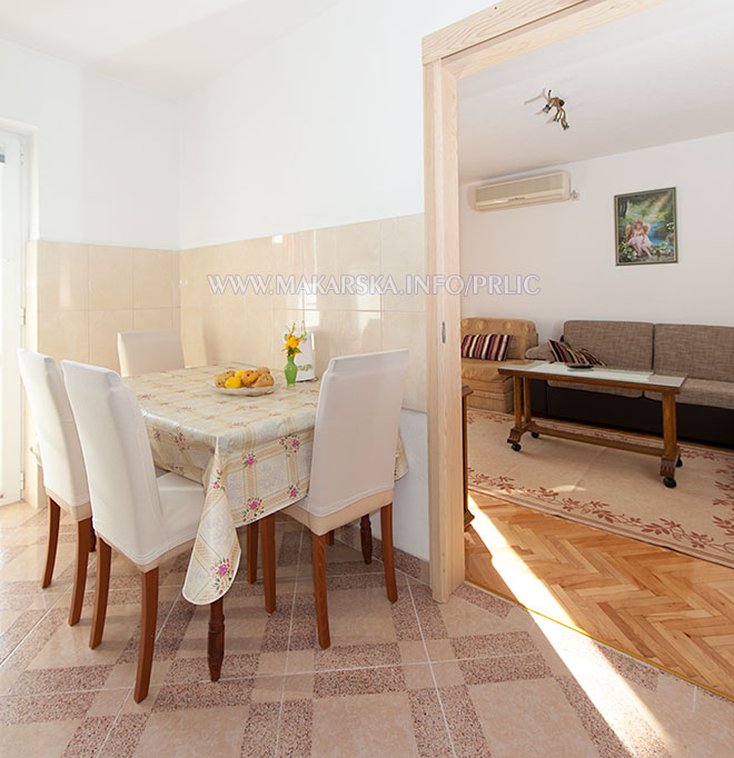 apartments Prli, Makarska - dining room, living room