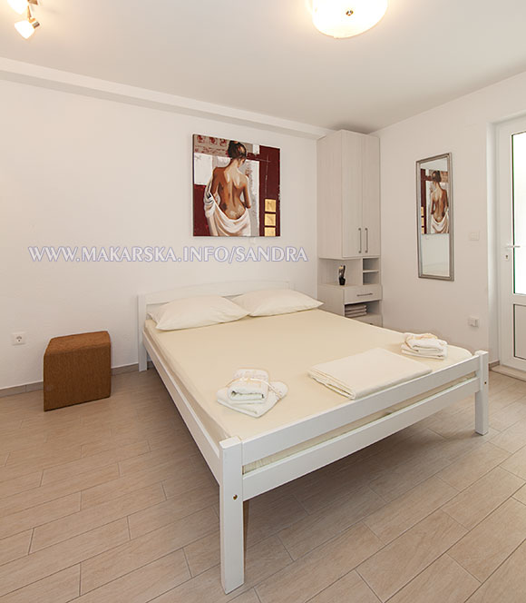 apartments Sandra, Makarska - bed
